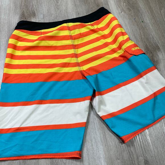 Quiksilver Boardshorts Mens 36 Surf Swim Trunks Striped Drawstring Pocket - Picture 10 of 10